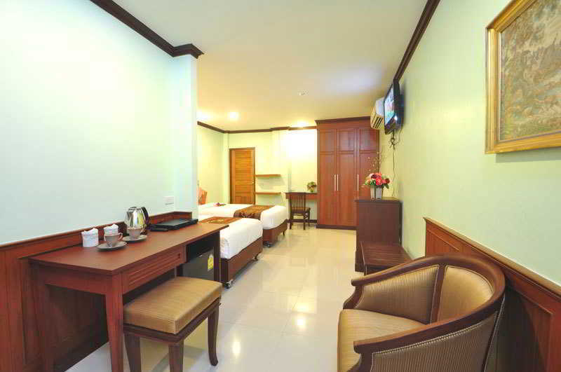 Sky Suites Bangkok Buitenkant foto