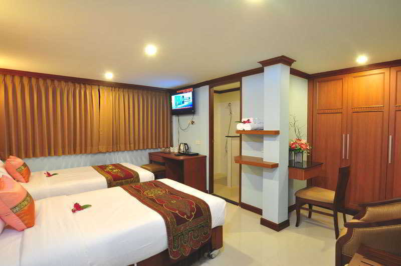 Sky Suites Bangkok Buitenkant foto